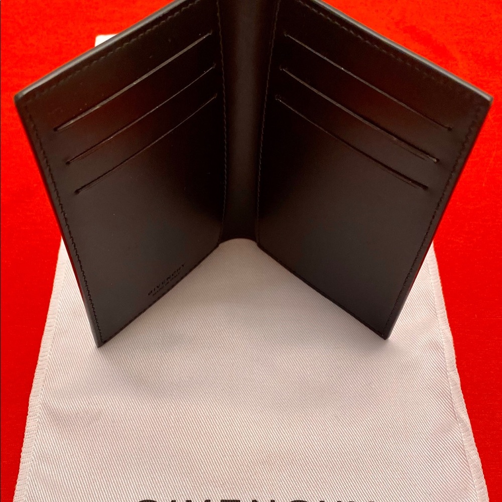 Givenchy wallet - Picture 2 of 4